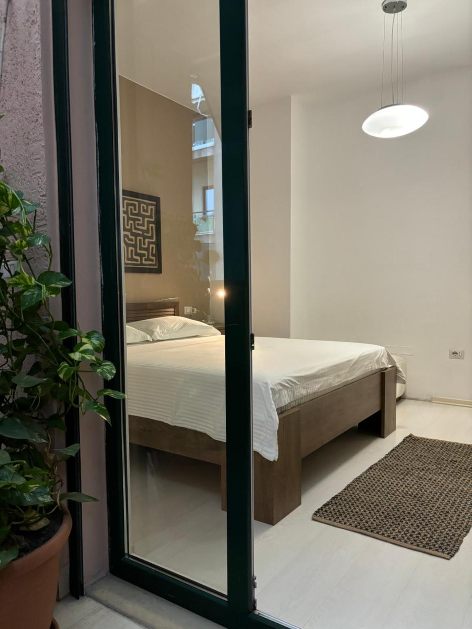 Tam Serviced 2Bdr Apartment City Center No6 Tirana Exterior photo