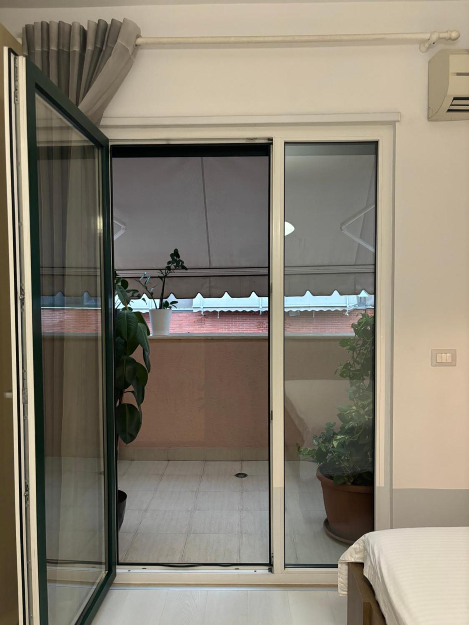Tam Serviced 2Bdr Apartment City Center No6 Tirana Exterior photo
