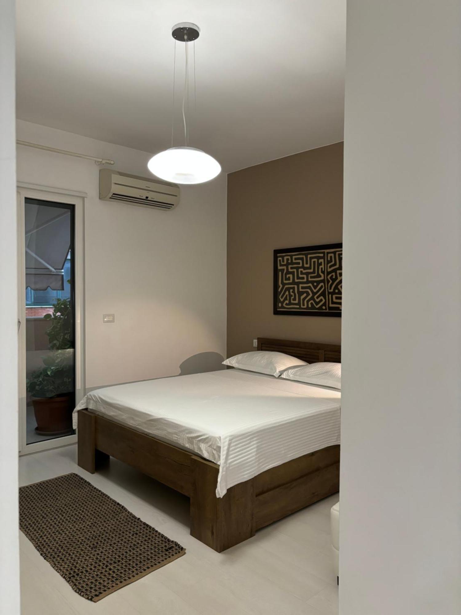 Tam Serviced 2Bdr Apartment City Center No6 Tirana Exterior photo