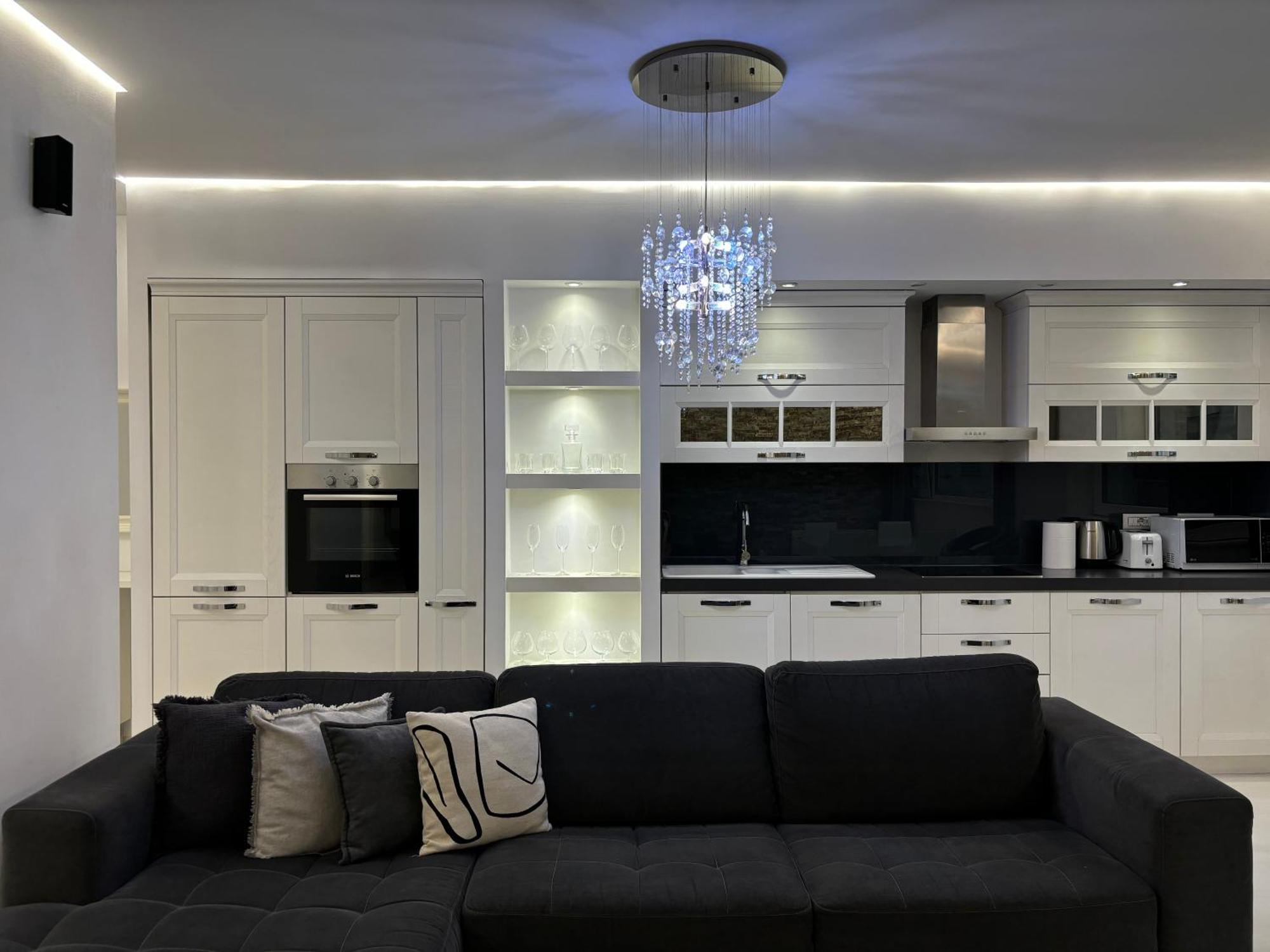 Tam Serviced 2Bdr Apartment City Center No6 Tirana Exterior photo
