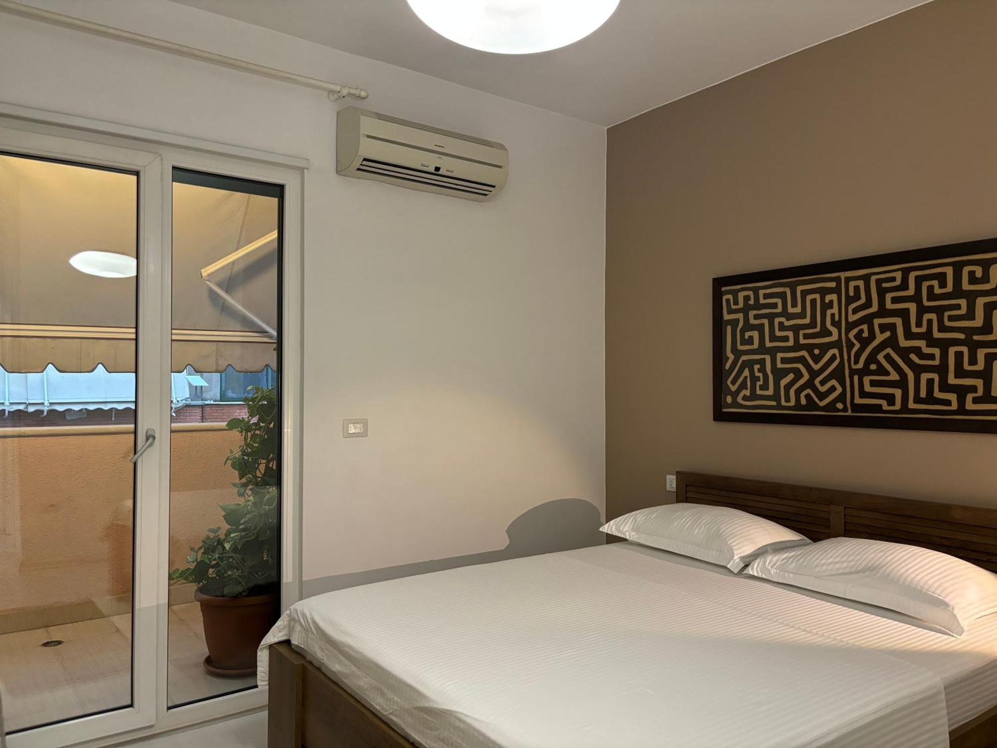 Tam Serviced 2Bdr Apartment City Center No6 Tirana Exterior photo
