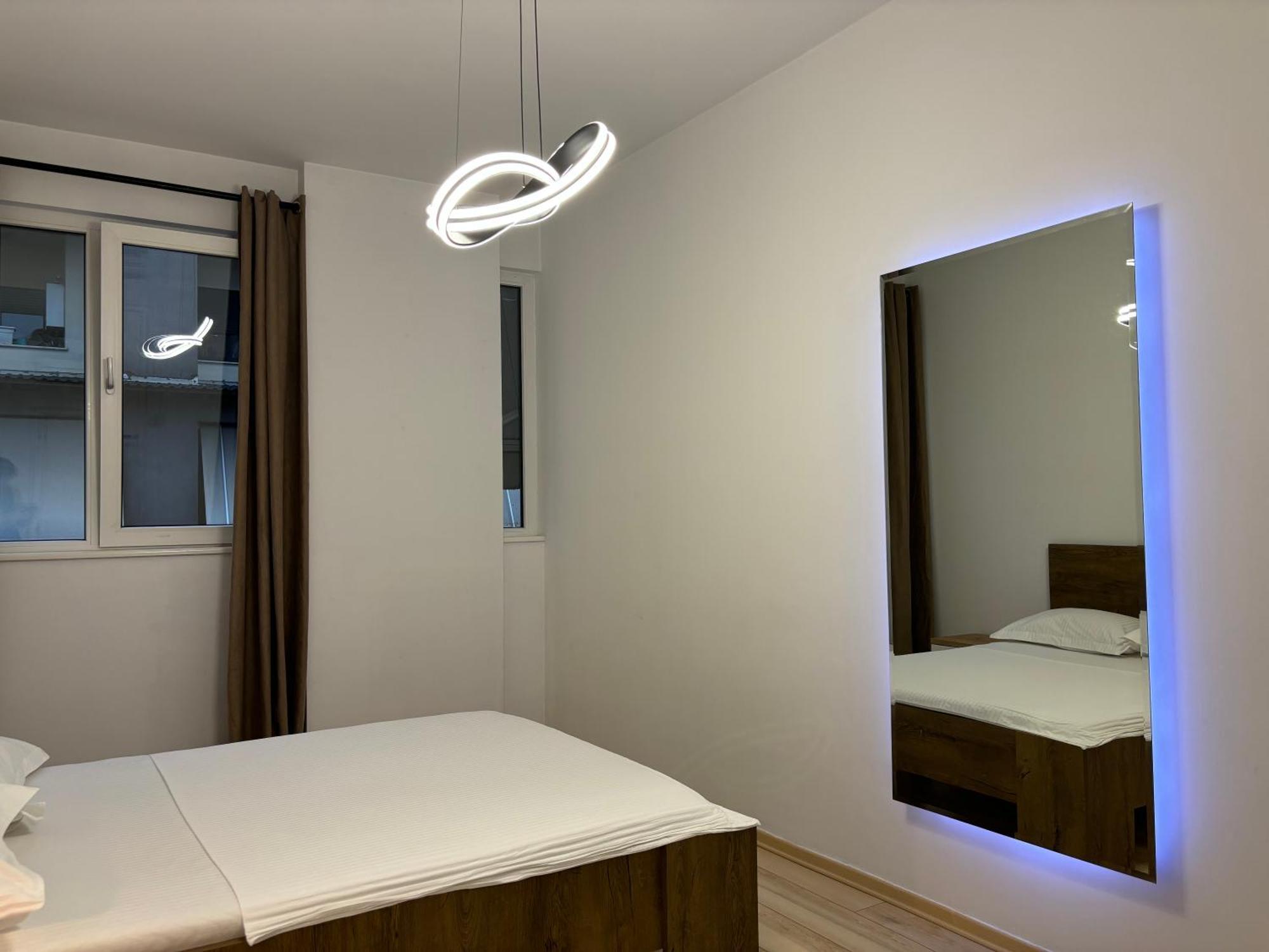 Tam Serviced 2Bdr Apartment City Center No6 Tirana Exterior photo