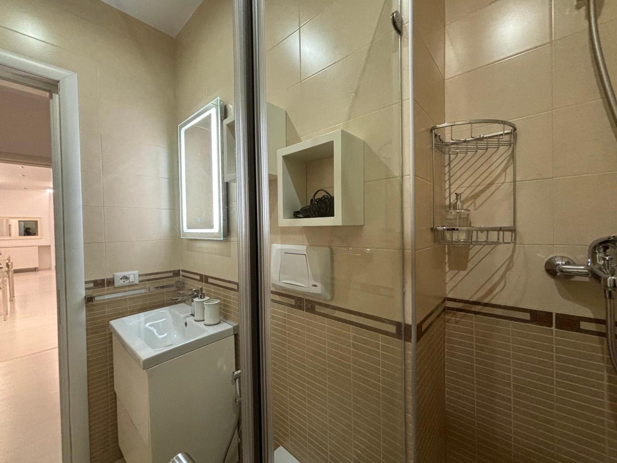 Tam Serviced 2Bdr Apartment City Center No6 Tirana Exterior photo